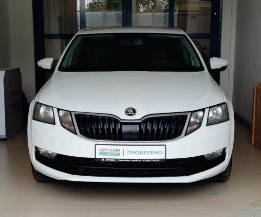 Skoda Octavia III (A7) Рестайлинг с пробегом 2018 года, цена 699 000 рублей, 428000 км, лифтбек, Автокод Объявления