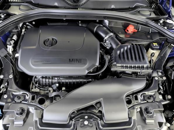Mini Clubman II Рестайлинг с пробегом 2019 года, цена 2 130 000 рублей, 50028 км, универсал, Автокод Объявления