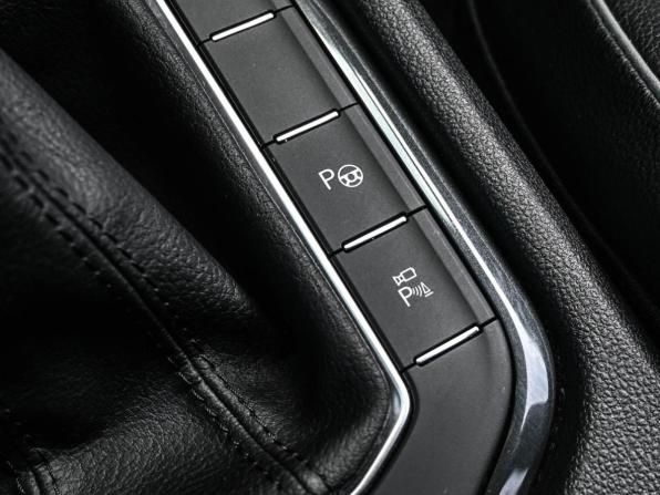 Volkswagen Tiguan II Рестайлинг с пробегом 2020 года, цена 2 969 000 рублей, 48327 км, внедорожник, Автокод Объявления