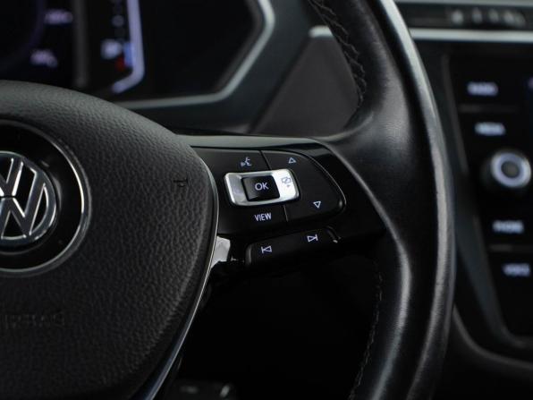 Volkswagen Tiguan II с пробегом 2019 года, цена 2 649 050 рублей, 91443 км, внедорожник, Автокод Объявления