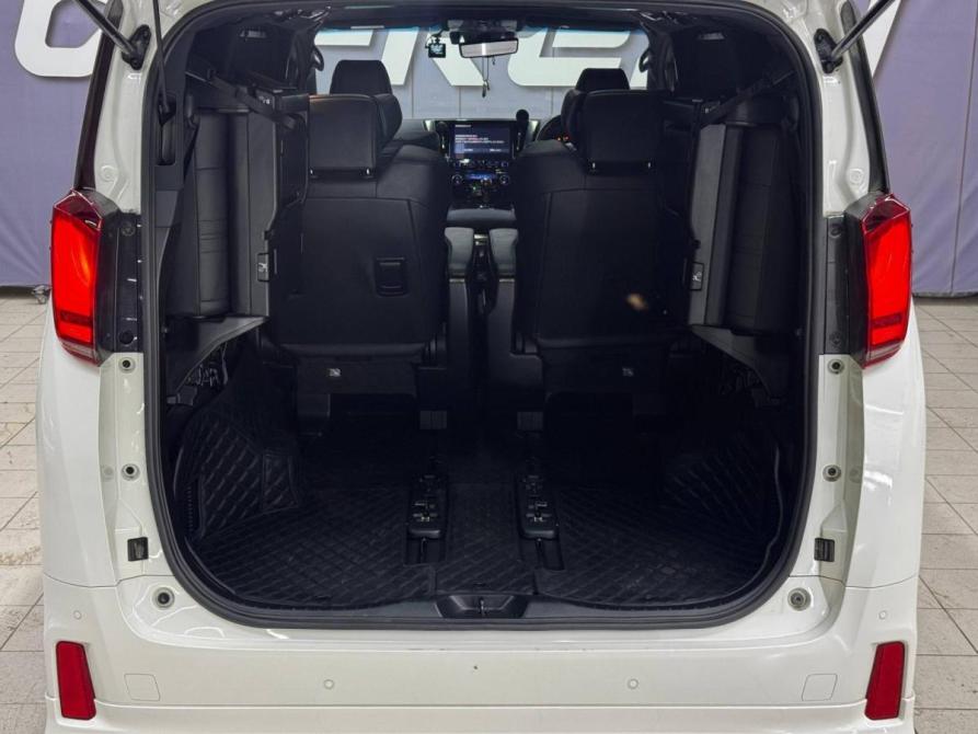 Toyota Alphard III Рестайлинг Благовещенск  - изображение 8