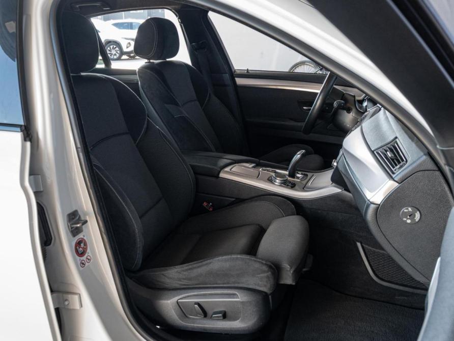 BMW 5 серии VI (F10/F11/F07) Рестайлинг Краснодар  - изображение 8