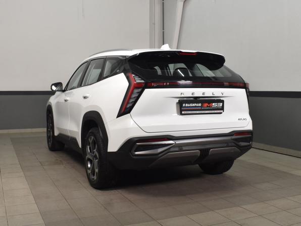 Geely Atlas II с пробегом 2023 года, цена 2 749 999 рублей, 5428 км, внедорожник, Автокод Объявления