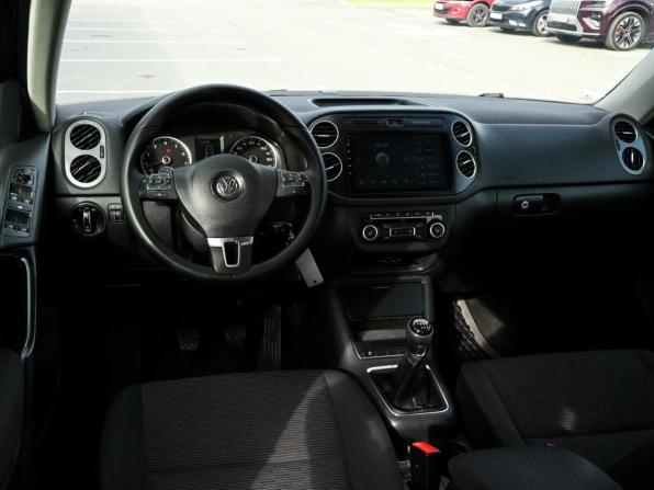 Volkswagen Tiguan I Рестайлинг с пробегом 2012 года, цена 895 000 рублей, 199856 км, внедорожник, Автокод Объявления