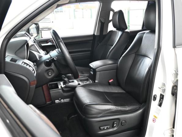 Toyota Land Cruiser Prado 150 Series с пробегом 2013 года, цена 3 150 000 рублей, 173405 км, внедорожник, Автокод Объявления