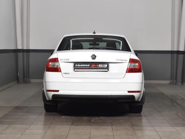 Skoda Octavia III (A7) Рестайлинг с пробегом 2019 года, цена 1 314 995 рублей, 214606 км, лифтбек, Автокод Объявления