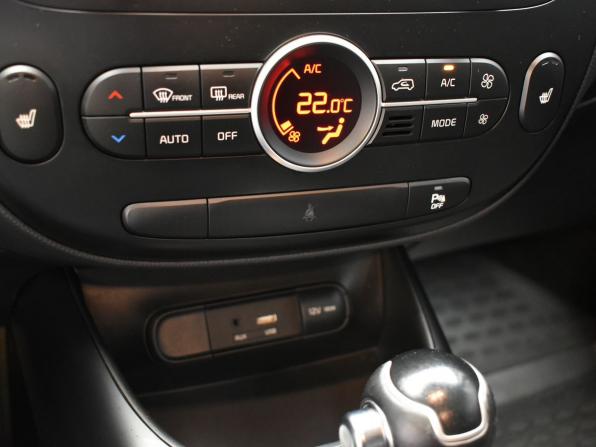 Kia Soul II Рестайлинг с пробегом 2018 года, цена 1 590 000 рублей, 101000 км, хэтчбек, Автокод Объявления