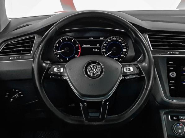 Volkswagen Tiguan II с пробегом 2017 года, цена 2 448 000 рублей, 113575 км, внедорожник, Автокод Объявления