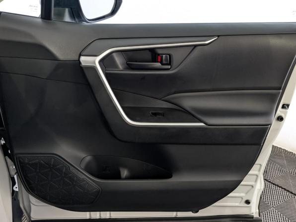 Toyota RAV4 V (XA50) с пробегом 2021 года, цена 2 755 000 рублей, 77458 км, внедорожник, Автокод Объявления