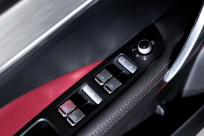 Geely Coolray I с пробегом 2023 года, цена 1 819 000 рублей, 57442 км, внедорожник, Автокод Объявления