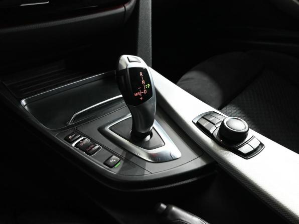BMW 3 серии VI (F3x) Рестайлинг с пробегом 2017 года, цена 2 500 000 рублей, 172841 км, седан, Автокод Объявления