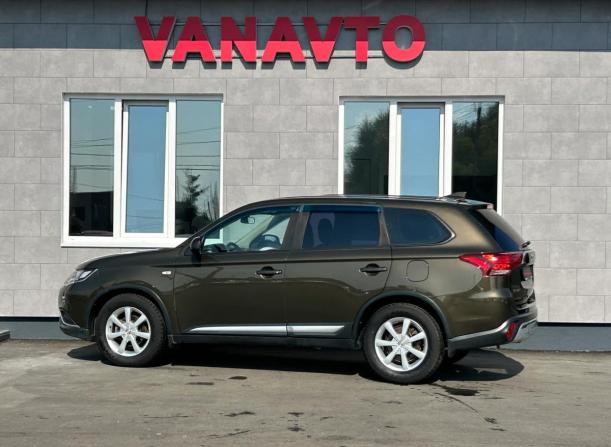 Mitsubishi Outlander III Рестайлинг 3 с пробегом 2018 года, цена 2 035 000 рублей, 84800 км, внедорожник, Автокод Объявления