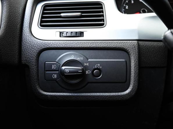 Volkswagen Touareg II с пробегом 2012 года, цена 1 598 000 рублей, 238078 км, внедорожник, Автокод Объявления