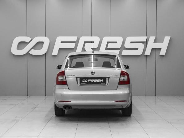 Skoda Octavia II (A5) Рестайлинг с пробегом 2013 года, цена 880 000 рублей, 113206 км, лифтбек, Автокод Объявления