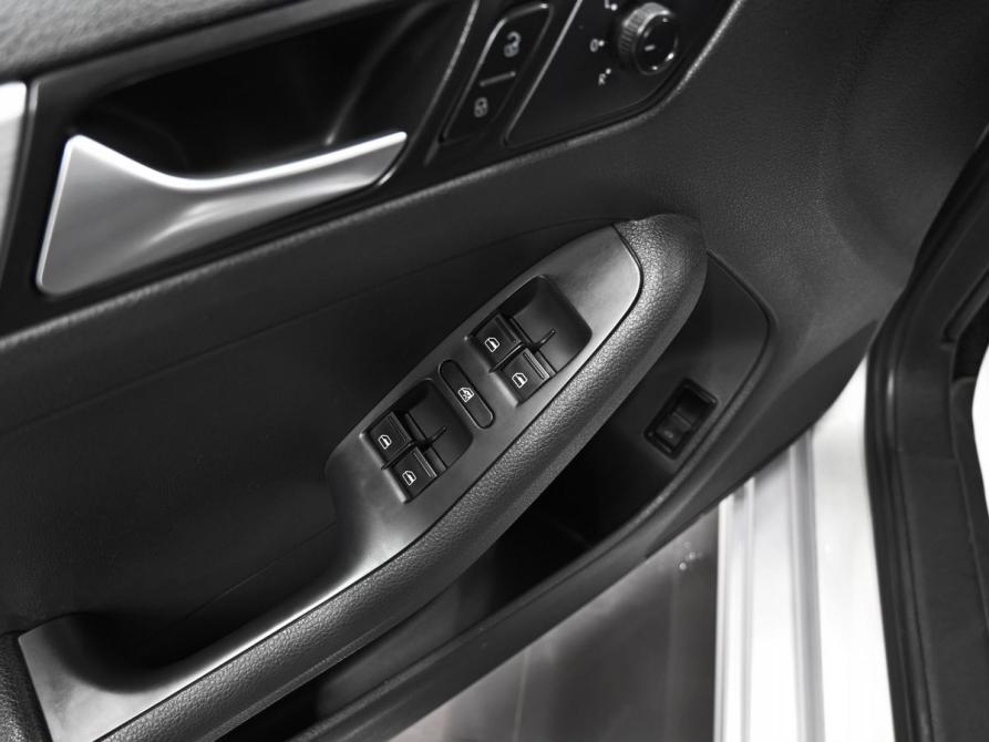 Volkswagen Jetta VI Рестайлинг Тверь  - изображение 15