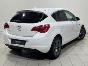 Opel Astra J Курск  - изображение 21