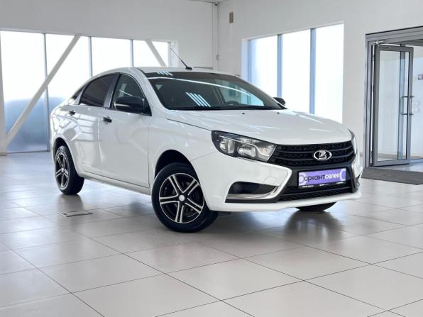 Lada (ВАЗ) Vesta I с пробегом 2018 года, цена 880 000 рублей, 121000 км, седан, Автокод Объявления