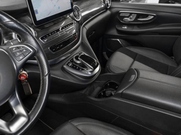 Mercedes-Benz V-Класс III (W447) Рестайлинг с пробегом 2020 года, цена 7 500 000 рублей, 109984 км, минивэн, Автокод Объявления
