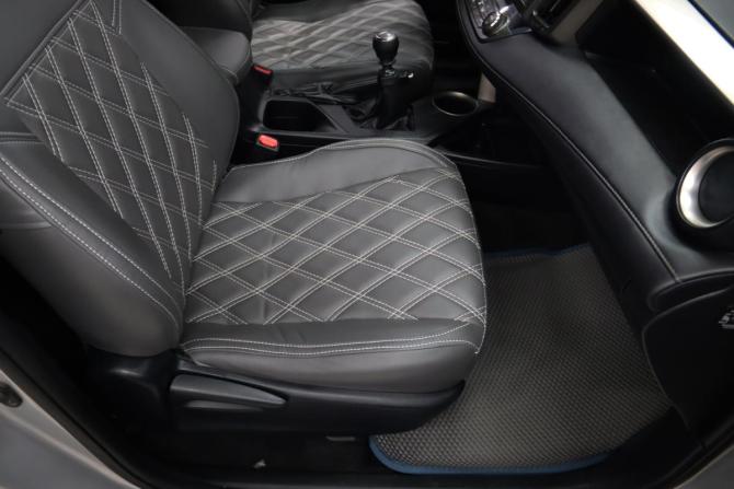 Toyota RAV4 IV (XA40) с пробегом 2013 года, цена 1 645 450 рублей, 317342 км, внедорожник, Автокод Объявления
