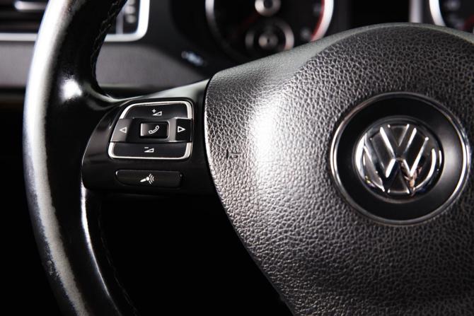 Volkswagen Jetta VI с пробегом 2013 года, цена 949 000 рублей, 253133 км, седан, Автокод Объявления