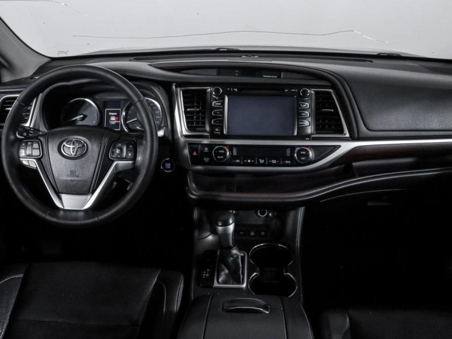 Toyota Highlander III (XU50) Москва  - изображение 12