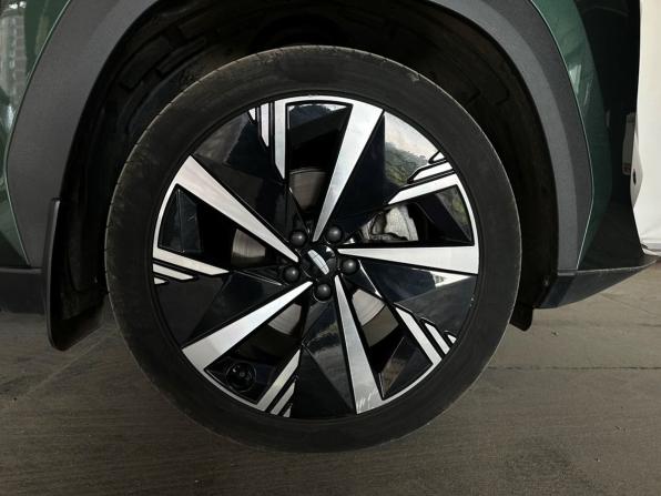 Geely Atlas II с пробегом 2024 года, цена 2 495 000 рублей, 81003 км, внедорожник, Автокод Объявления