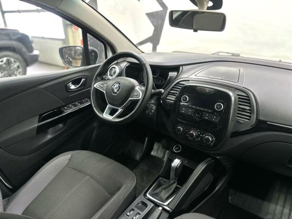 Renault Kaptur I Рестайлинг с пробегом 2021 года, цена 1 549 900 рублей, 139000 км, внедорожник, Автокод Объявления