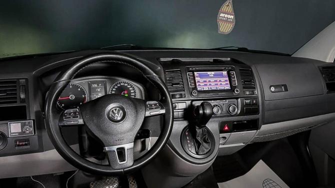Volkswagen Caravelle T5 Рестайлинг с пробегом 2012 года, цена 1 790 000 рублей, 280000 км, минивэн, Автокод Объявления