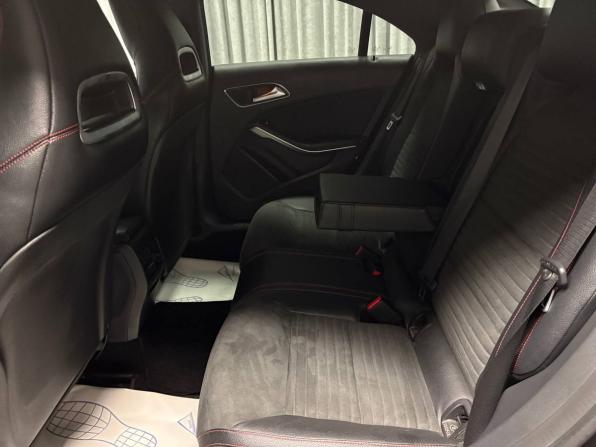 Mercedes-Benz CLA I (C117 X117) с пробегом 2015 года, цена 1 800 000 рублей, 93670 км, седан, Автокод Объявления