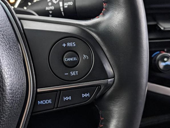 Toyota Camry VIII (XV70) Рестайлинг с пробегом 2022 года, цена 4 445 000 рублей, 33740 км, седан, Автокод Объявления