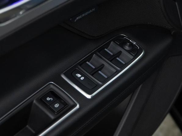Jaguar XF II с пробегом 2019 года, цена 2 567 077 рублей, 95000 км, седан, Автокод Объявления