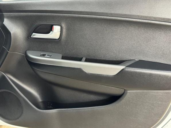 Kia Rio III Рестайлинг с пробегом 2016 года, цена 1 025 000 рублей, 174323 км, седан, Автокод Объявления