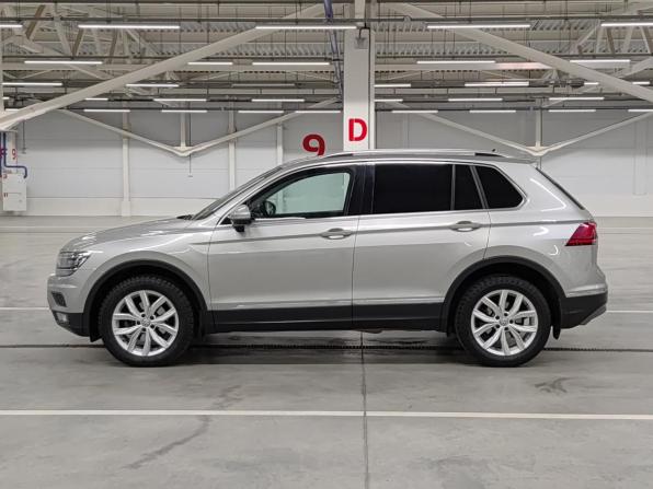 Volkswagen Tiguan II с пробегом 2017 года, цена 2 501 000 рублей, 141067 км, внедорожник, Автокод Объявления