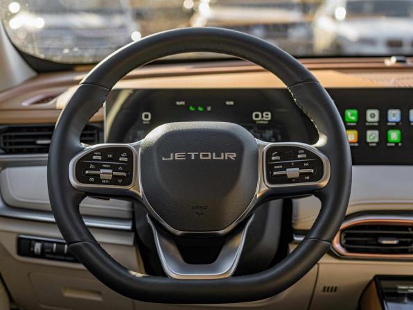 JETOUR X70 I Рестайлинг 2 с пробегом 2024 года, цена 2 220 000 рублей, 13548 км, внедорожник, Автокод Объявления