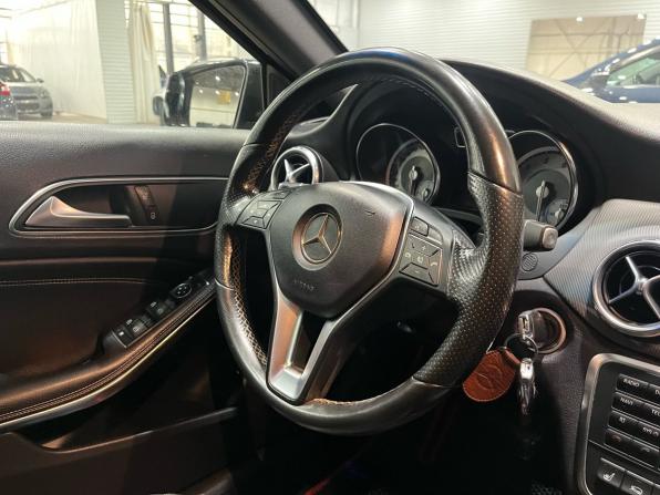 Mercedes-Benz GLA I (X156) с пробегом 2014 года, цена 1 650 000 рублей, 233866 км, внедорожник, Автокод Объявления