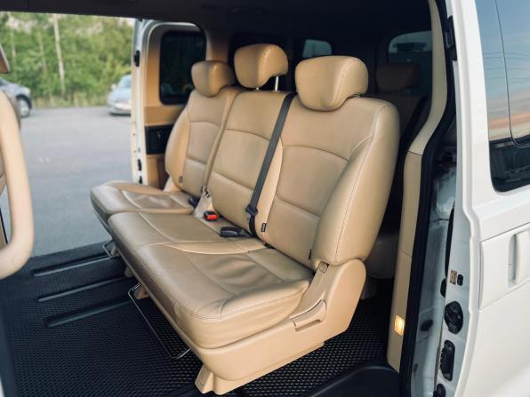 Hyundai H-1 II Рестайлинг 2 с пробегом 2021 года, цена 2 910 000 рублей, 191000 км, минивэн, Автокод Объявления