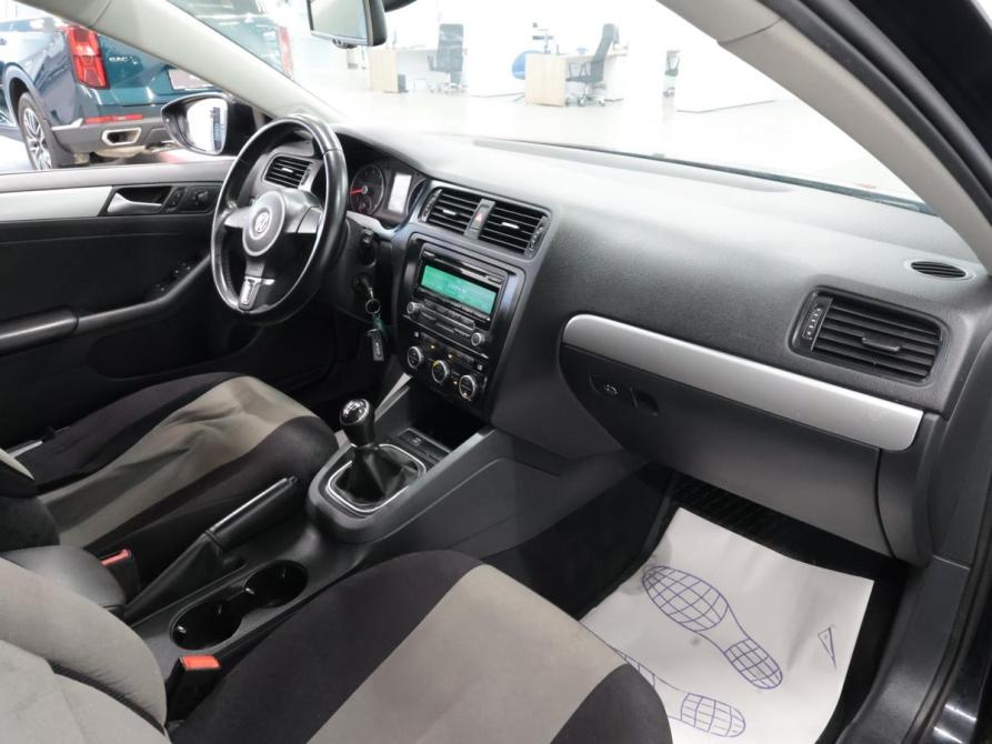 Volkswagen Jetta VI Калуга  - изображение 19