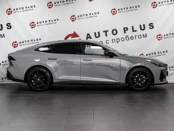 Changan UNI-V I с пробегом 2024 года, цена 2 579 000 рублей, 9675 км, лифтбек, Автокод Объявления
