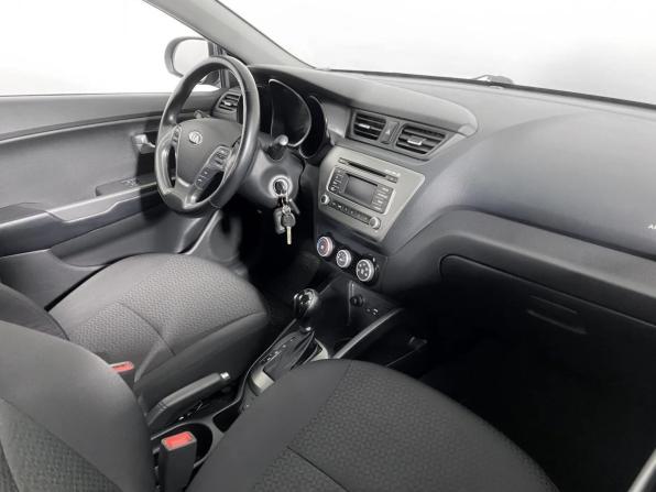 Kia Rio III Рестайлинг с пробегом 2017 года, цена 1 107 000 рублей, 105110 км, седан, Автокод Объявления