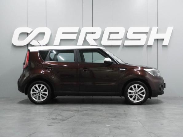 Kia Soul II Рестайлинг с пробегом 2017 года, цена 1 519 000 рублей, 125972 км, хэтчбек, Автокод Объявления