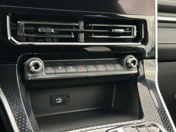 Haval M6 II с пробегом 2024 года, цена 1 779 000 рублей, 36441 км, внедорожник, Автокод Объявления