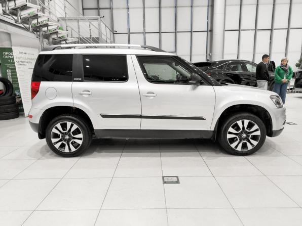 Skoda Yeti I Рестайлинг с пробегом 2015 года, цена 955 000 рублей, 149781 км, внедорожник, Автокод Объявления