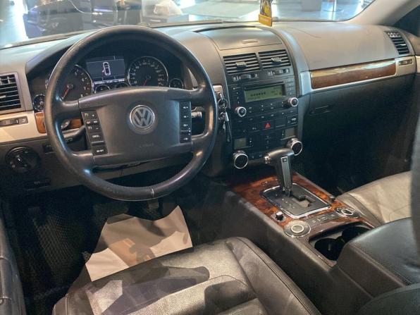 Volkswagen Touareg I Рестайлинг с пробегом 2008 года, цена 840 000 рублей, 300000 км, внедорожник, Автокод Объявления