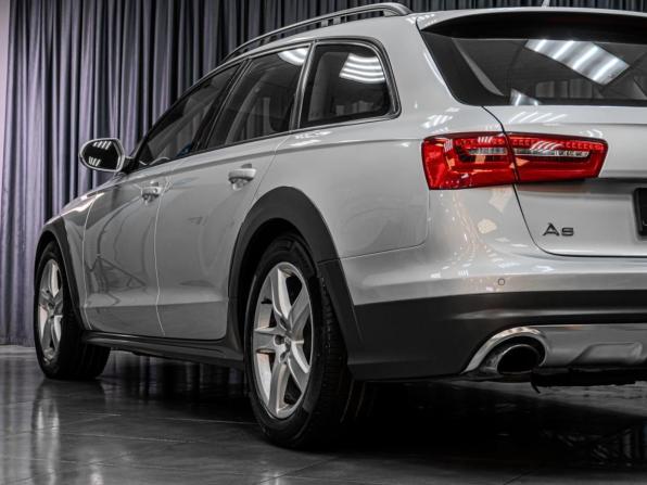 Audi A6 allroad III (C7) с пробегом 2014 года, цена 2 649 000 рублей, 101762 км, универсал, Автокод Объявления