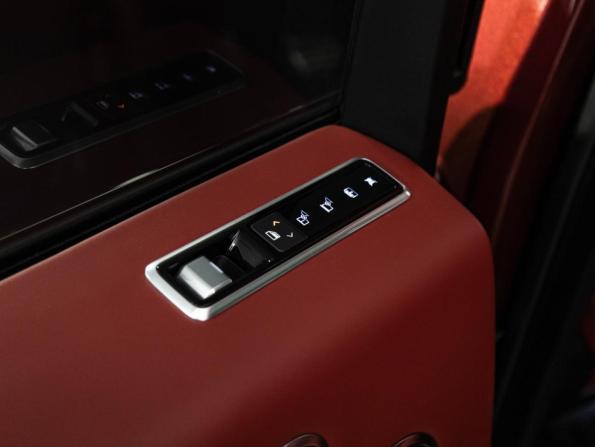 Land Rover Range Rover IV Рестайлинг с пробегом 2021 года, цена 9 399 000 рублей, 34961 км, внедорожник, Автокод Объявления