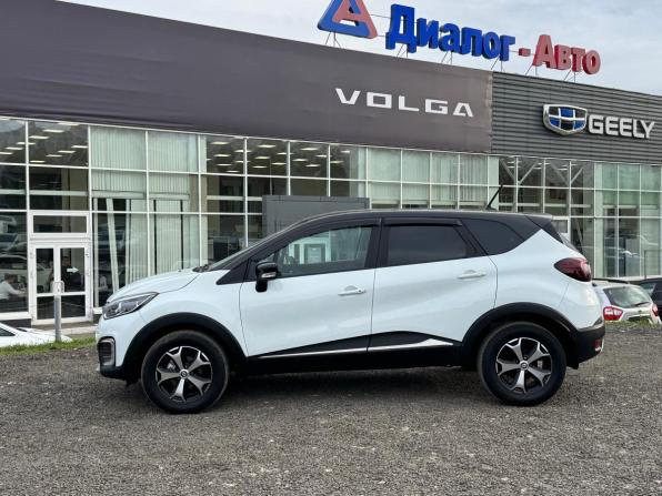 Renault Kaptur I Рестайлинг с пробегом 2022 года, цена 1 430 000 рублей, 35502 км, внедорожник, Автокод Объявления