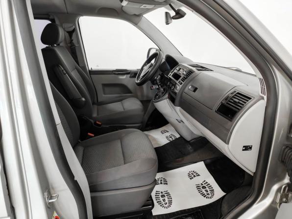 Volkswagen Caravelle T5 Рестайлинг с пробегом 2011 года, цена 1 350 000 рублей, 442781 км, минивэн, Автокод Объявления