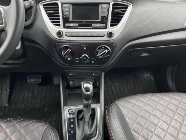 Hyundai Solaris II Рестайлинг с пробегом 2022 года, цена 1 622 183 рубля, 80115 км, седан, Автокод Объявления