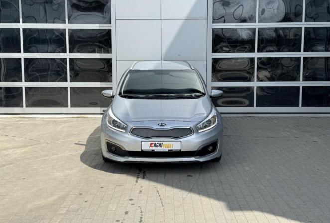 Kia Ceed II Рестайлинг с пробегом 2018 года, цена 1 470 000 рублей, 176982 км, хэтчбек, Автокод Объявления