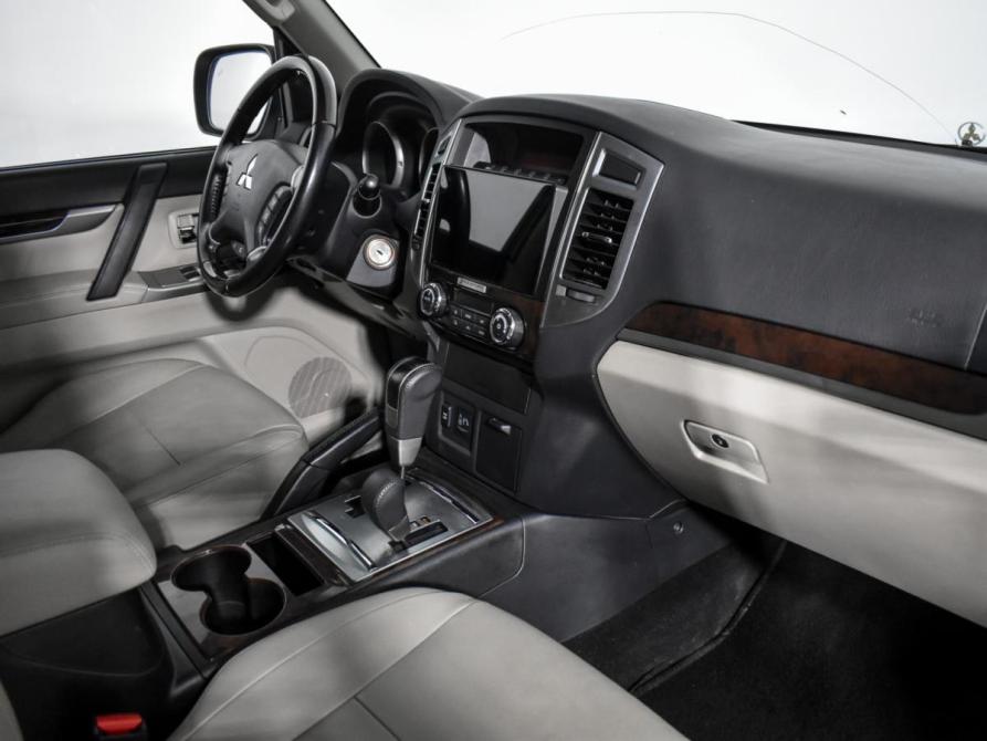 Mitsubishi Pajero IV Рестайлинг 2 Санкт-Петербург  - изображение 13
